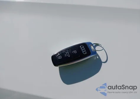 2022 Audi Q7 Premium 45 Tfsi Quattro Tiptronic from USA, damaged, VIN WA1AJBF79ND001403